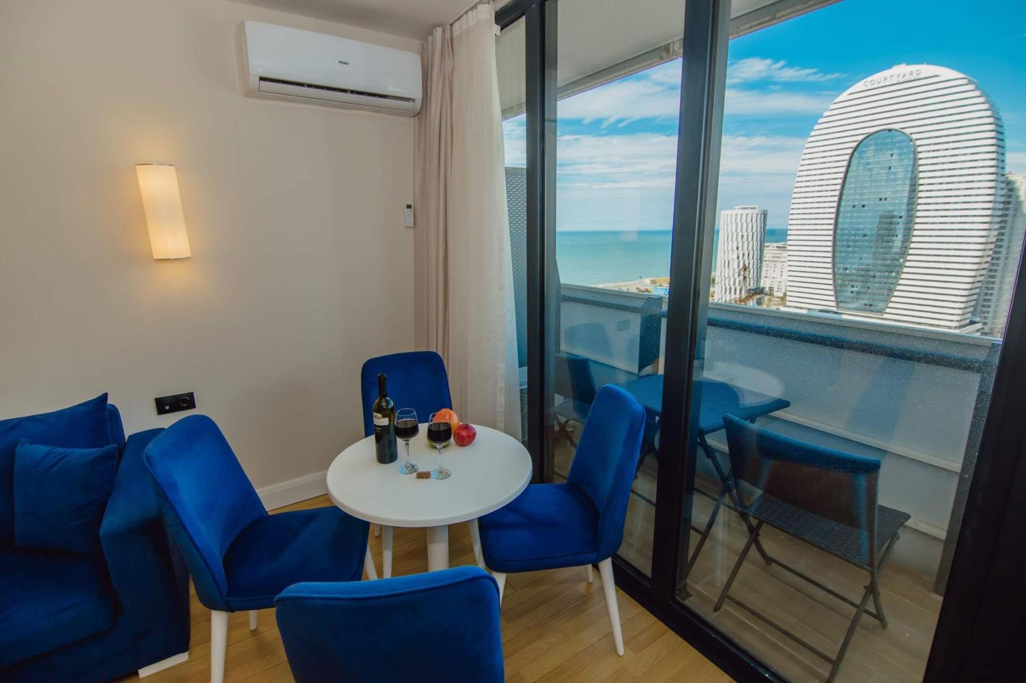 Orbi City Black Sea View Aparthotel Батуми Экстерьер фото