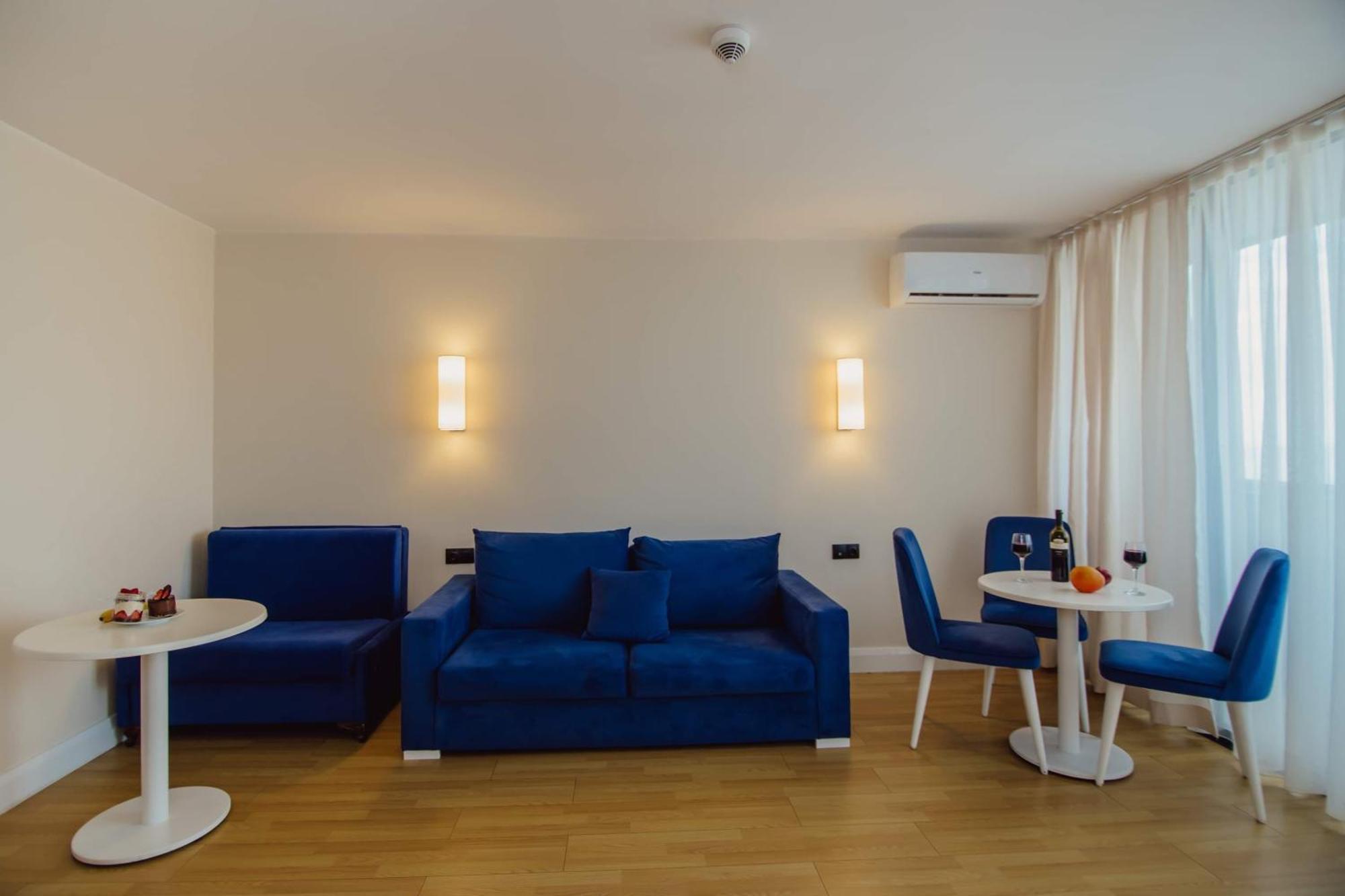 Orbi City Black Sea View Aparthotel Батуми Экстерьер фото